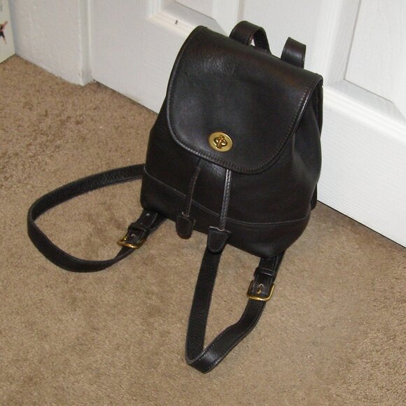Vintage COACH black leather Backpack - Picture 2 of 14